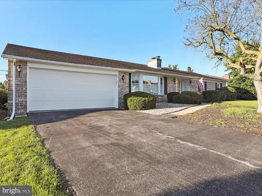 162 Harvest Ln, Chambersburg, PA 17202 - Image #3