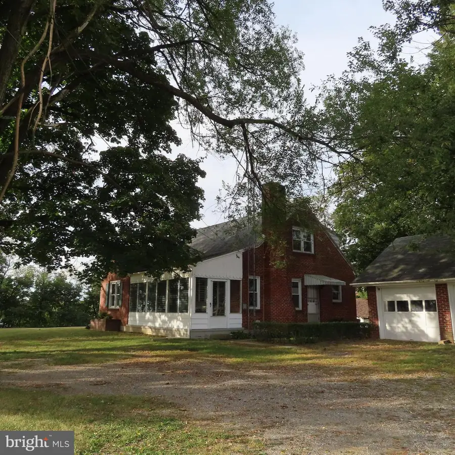 1126 Crottlestown Road, Chambersburg, PA 17202 - Image #2