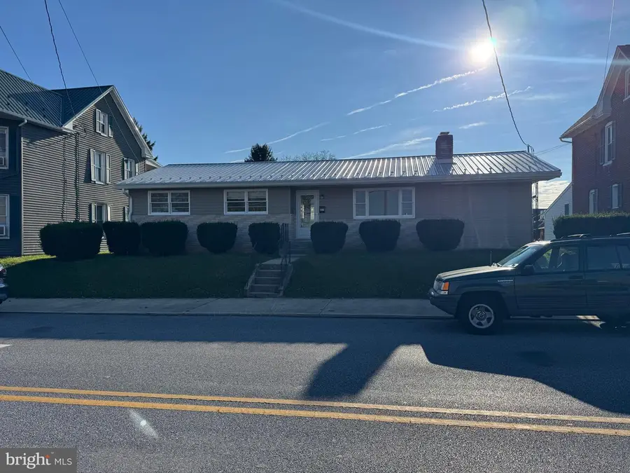 217 Fairview Avenue, Waynesboro, PA 17268 - Image #2