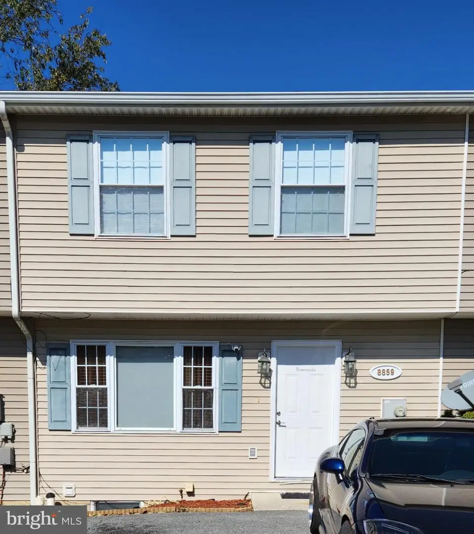 8859 Picadilly Cir, Waynesboro, PA 17268 - Image #1