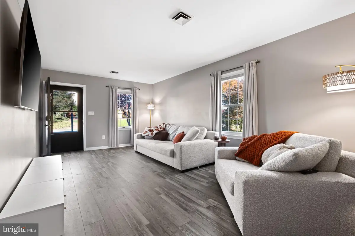 128 Minnich Rd, Chambersburg, PA 17201 - Image #1