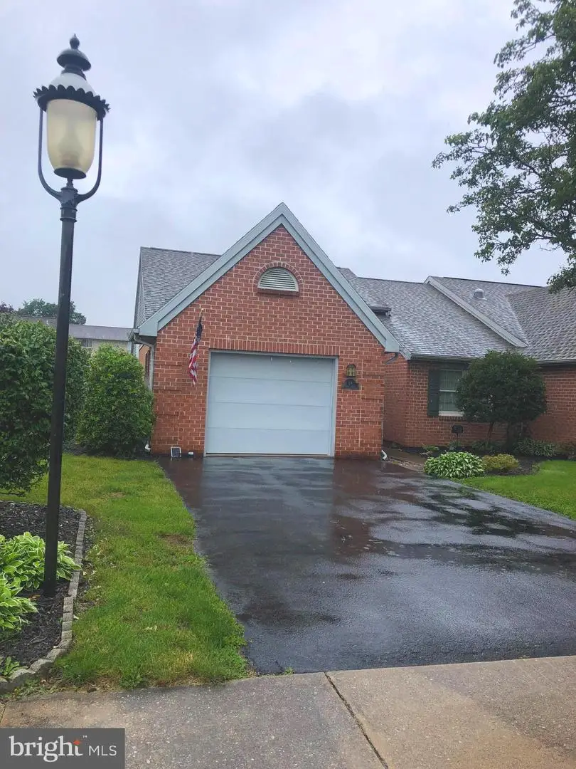 19 Sanibel Lane, Chambersburg, PA 17201 - Image #2