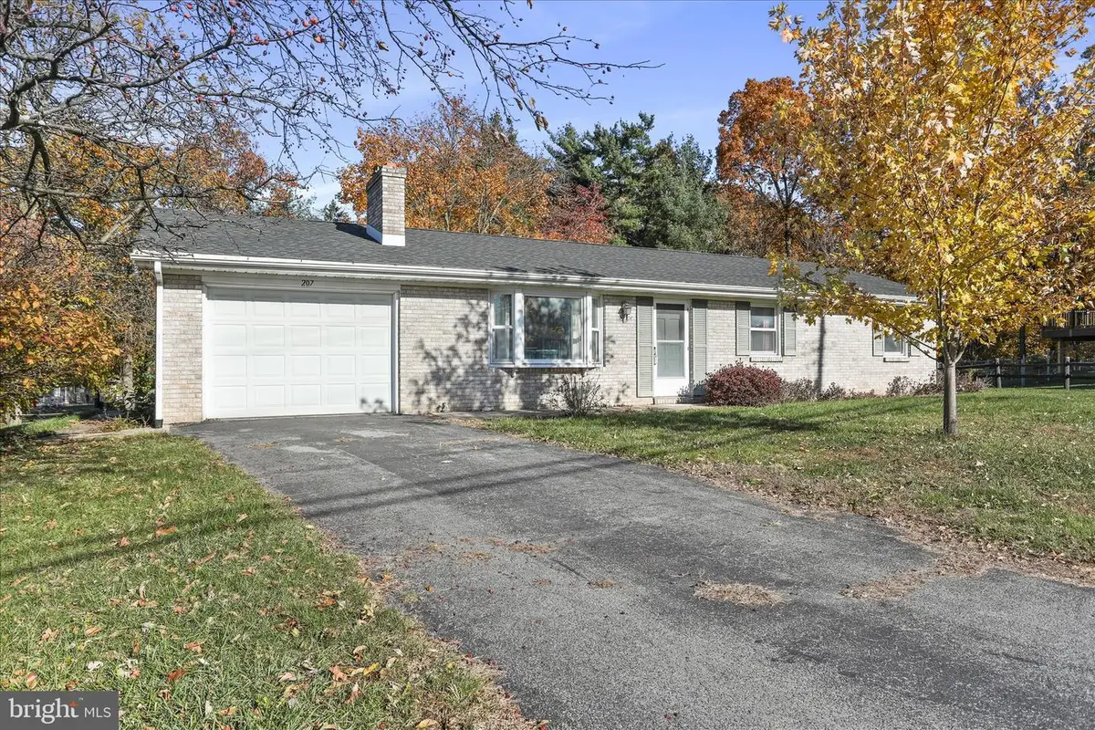 207 University Drive Dr, Monterey Alto, PA 17237 - Image #1