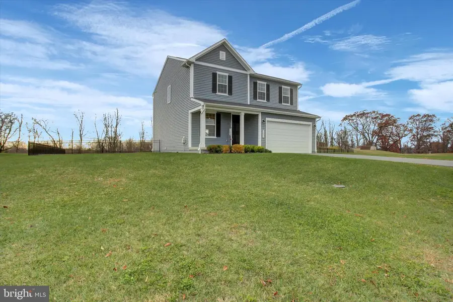 1441 Falcon Ln, Chambersburg, PA 17202 - Image #2