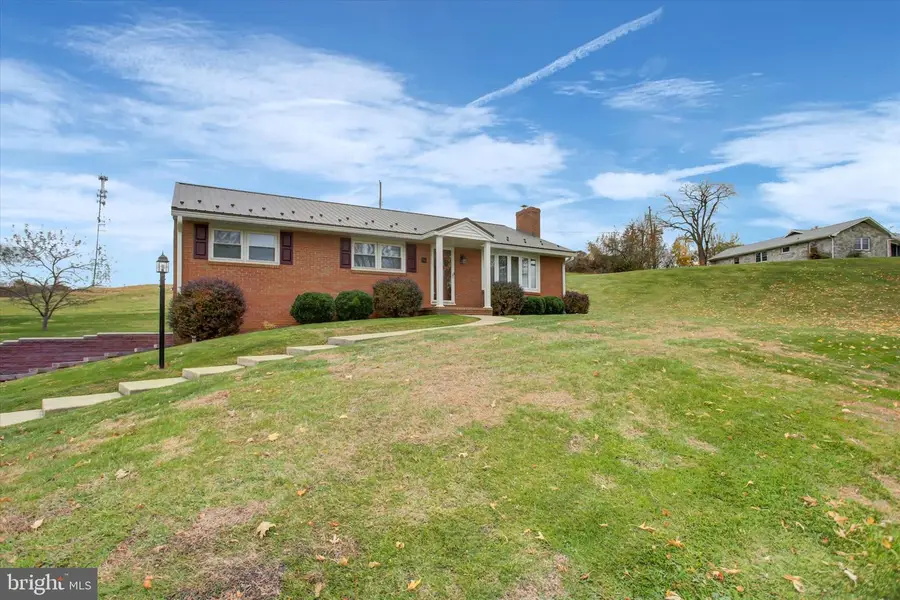 56 Field Circle, Chambersburg, PA 17202 - Image #3