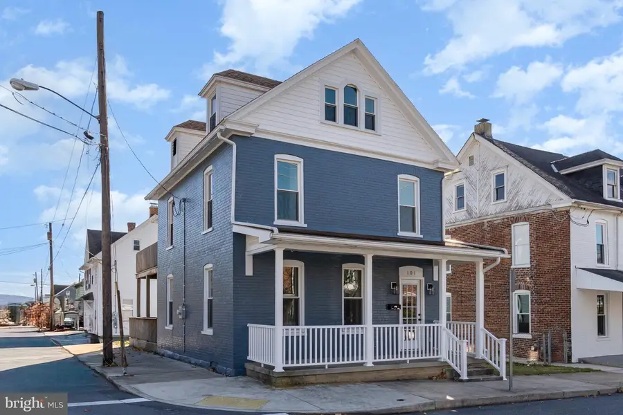 101 Fairview Avenue W, Waynesboro, PA 17268 - Image #2