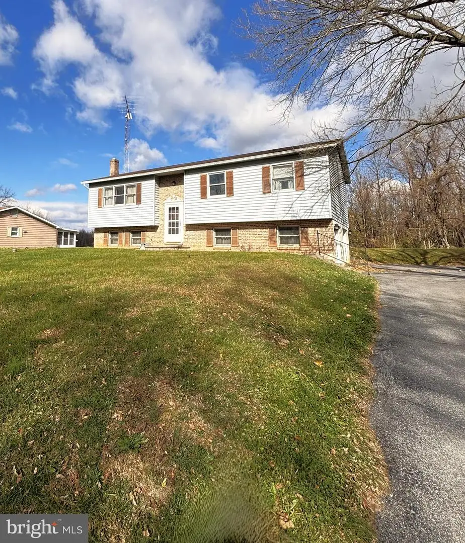 553 Mickey Inn Rd, Chambersburg, PA 17202 - Image #1