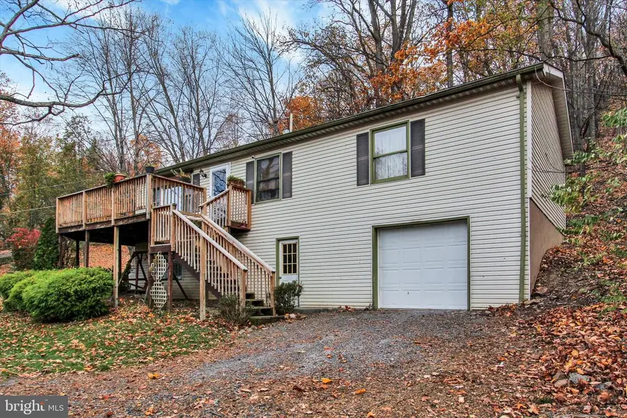 12702 Skiway Dr, Waynesboro, PA 17268 - Image #2