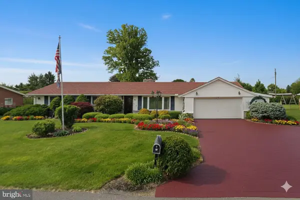 158 Colonial Drive, CHAMBERSBURG, PA 17202