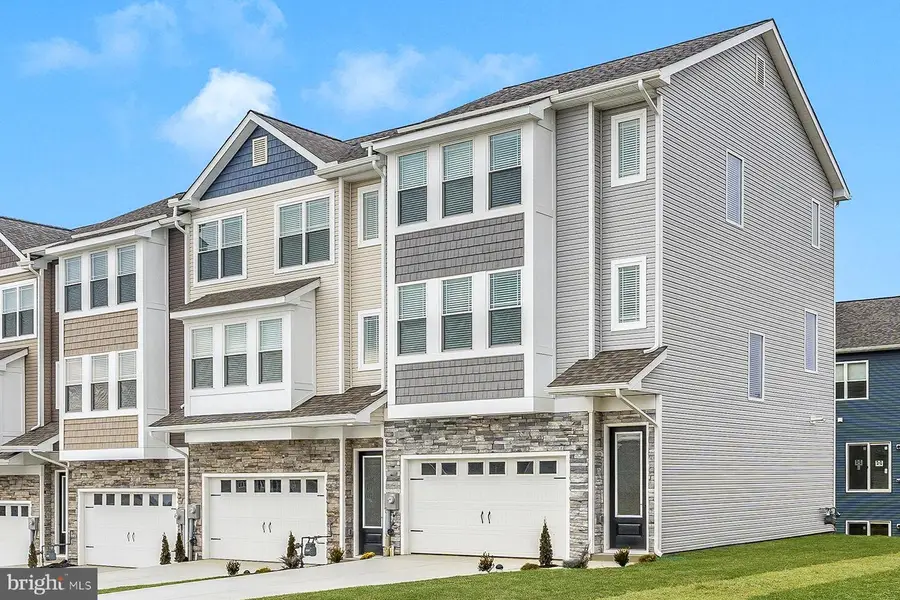 501 Iverson Rd, Waynesboro, PA 17268 - Image #2