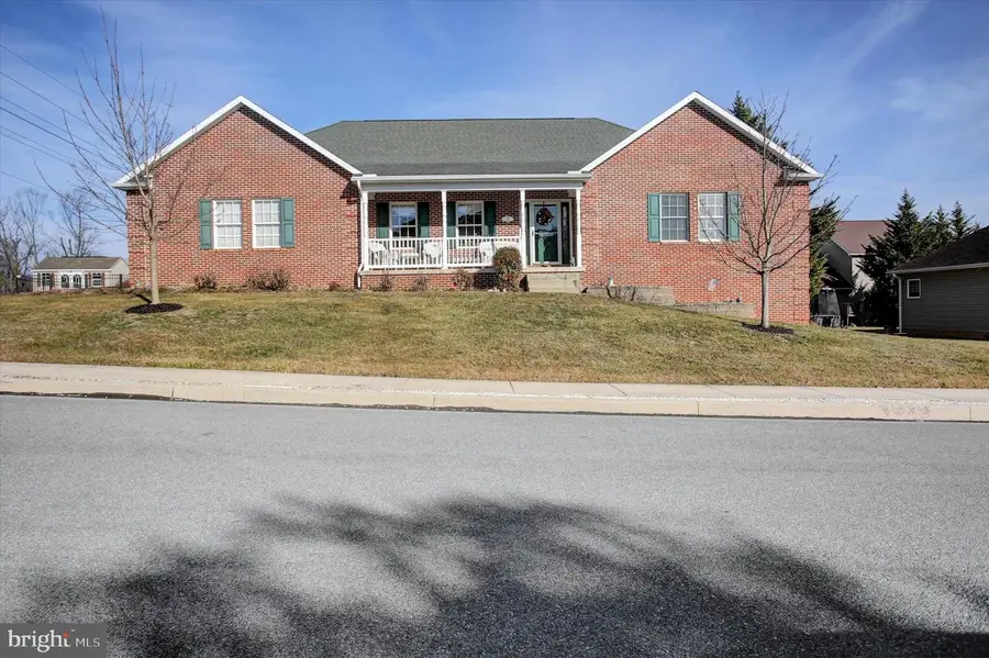 365 Blue Bird Trail, Greencastle, PA 17225 - Image #2