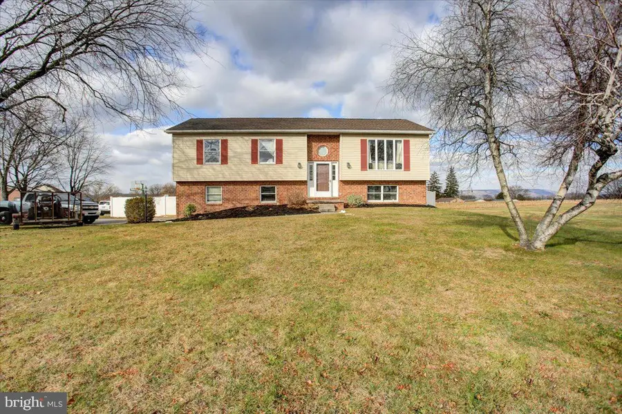 601 Kittatinny Drive, Chambersburg, PA 17202 - Image #2