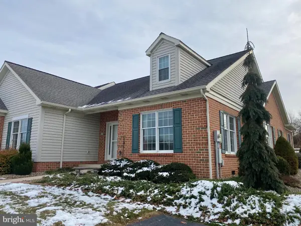 1476 Spring Side Dr E, CHAMBERSBURG, PA 17202