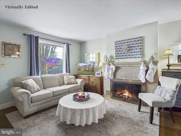 467 Heintzelman Ave, CHAMBERSBURG, PA 17201