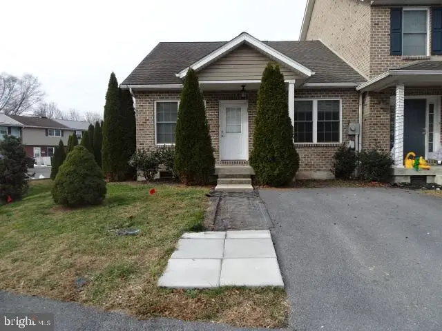107 Meadowcreek Drive S #1, Chambersburg, PA 17202 - Image #1