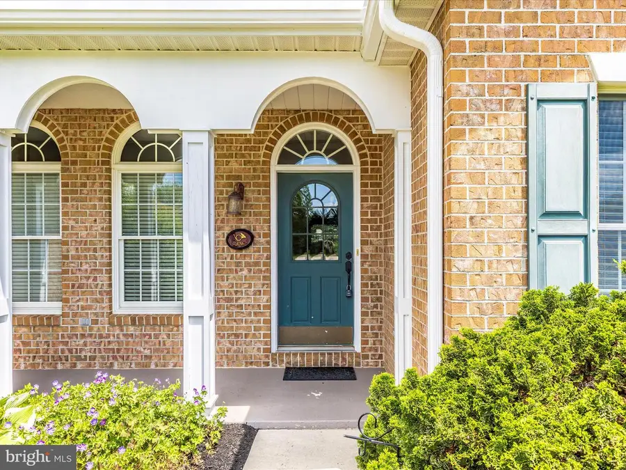 6337 Medina Ridge Dr, Fayetteville, PA 17222 - Image #3