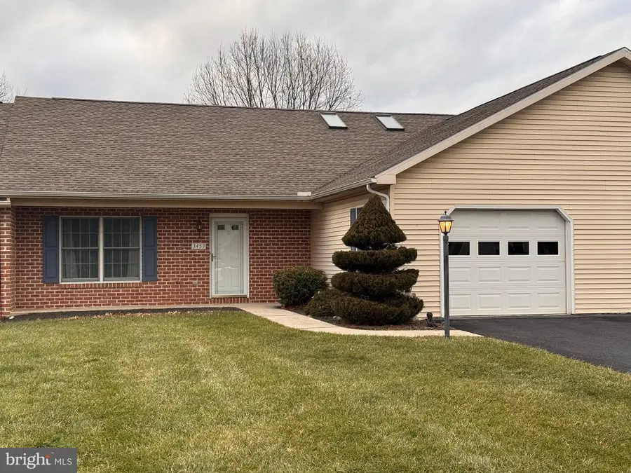3459 Glen Eagles Dr, Chambersburg, PA 17202 - Image #2