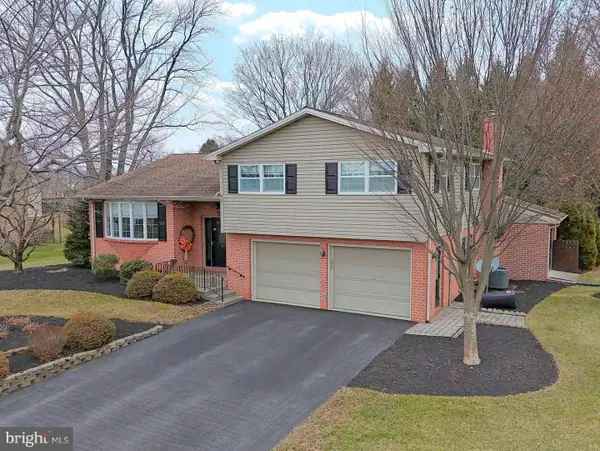 71 Obsidian Drive, CHAMBERSBURG, PA 17202