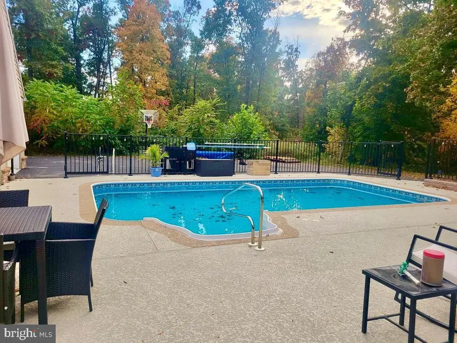 60 Armory Dr, Chambersburg, PA 17202 - Image #3