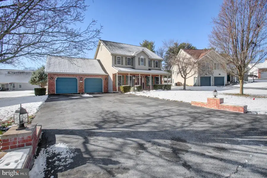 13295 Iroquois Trl, Waynesboro, PA 17268 - Image #2