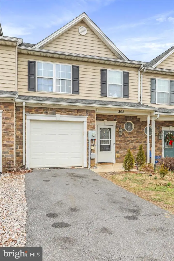 208 Whitley Drive #44, Chambersburg, PA 17201 - Image #3