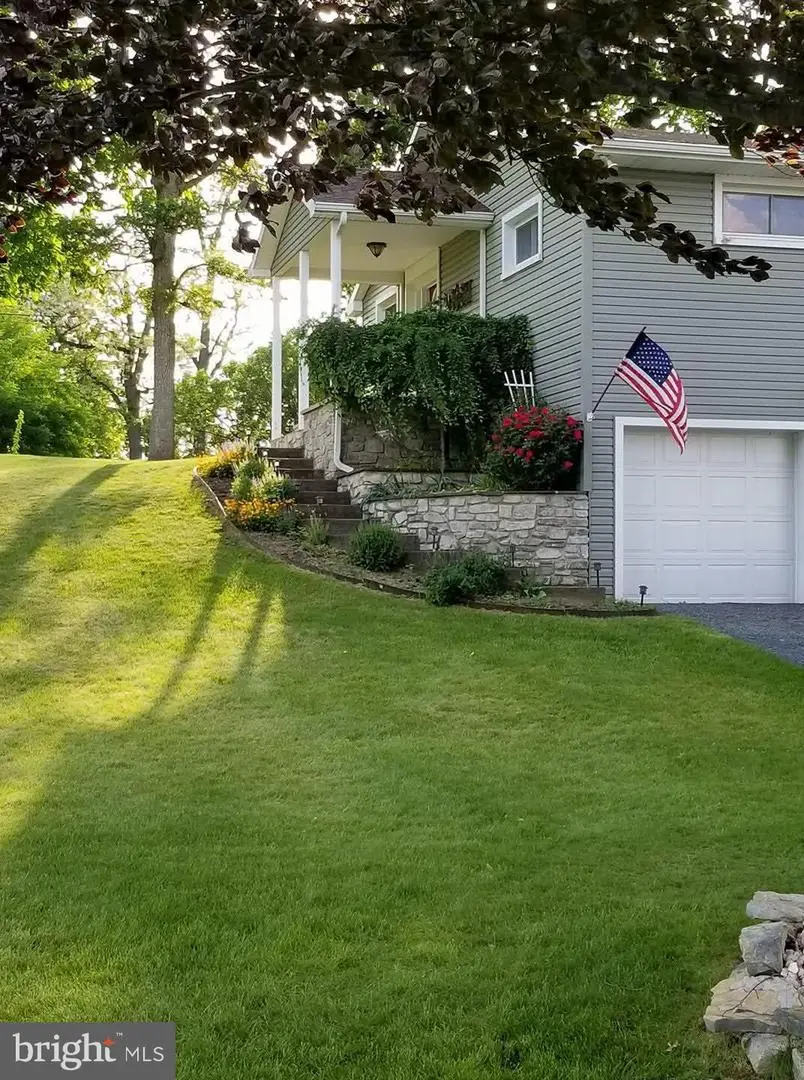 1177 Walker Rd, Chambersburg, PA 17202 - Image #2