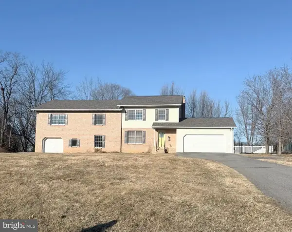 805 Antrim Lane, GREENCASTLE, PA 17225