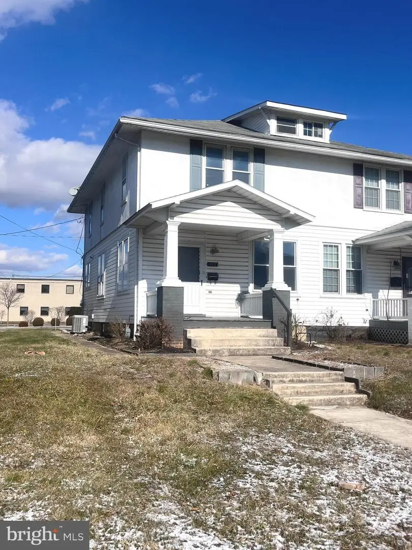 317 Mckinley St E, Chambersburg, PA 17201 - #1