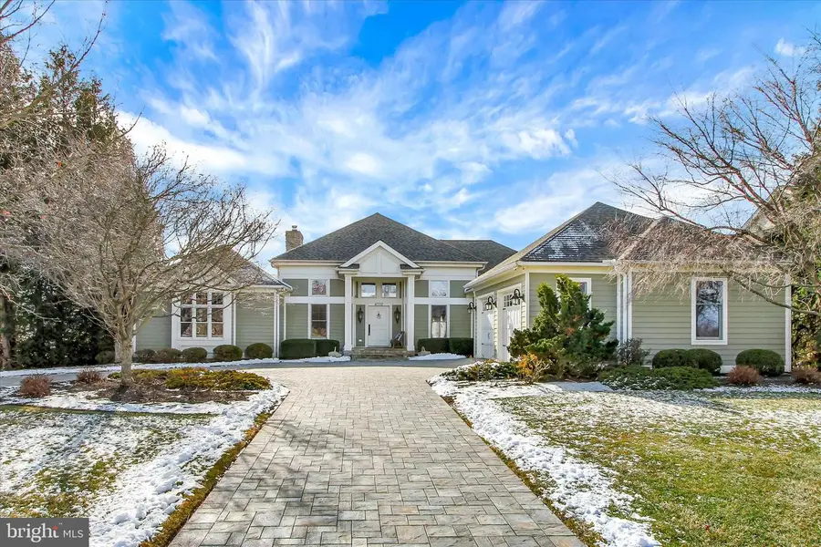 6732 St Annes Dr, Fayetteville, PA 17222 - #2