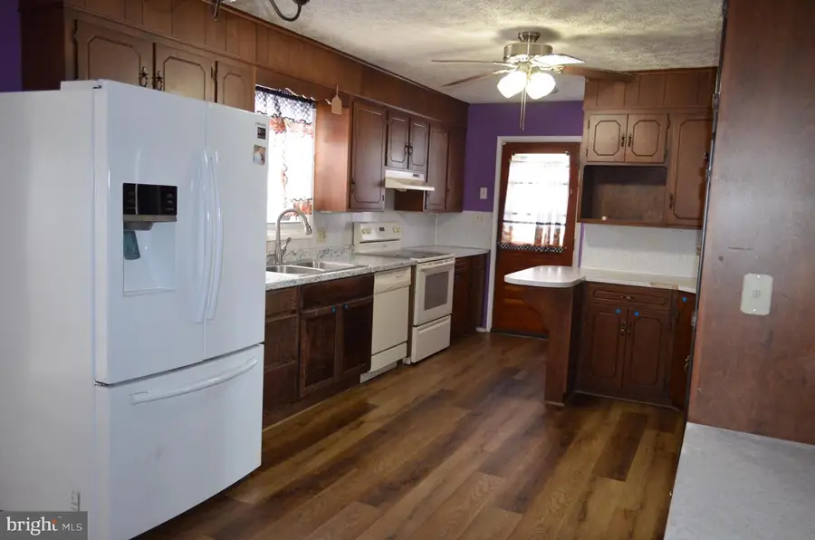 12 Lincoln Dr, Fayetteville, PA 17222 - #2