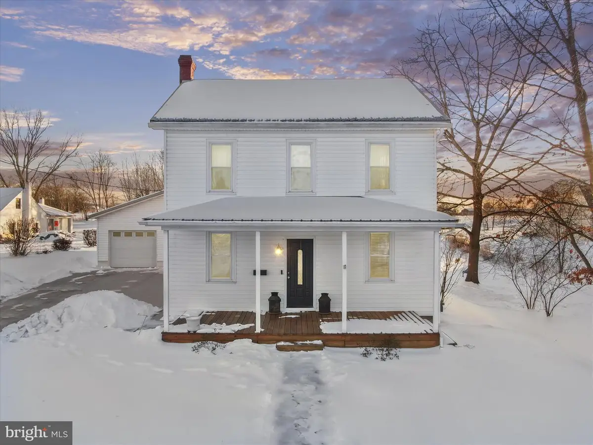 62 E Main Street, Fayetteville, PA 17222 - #1