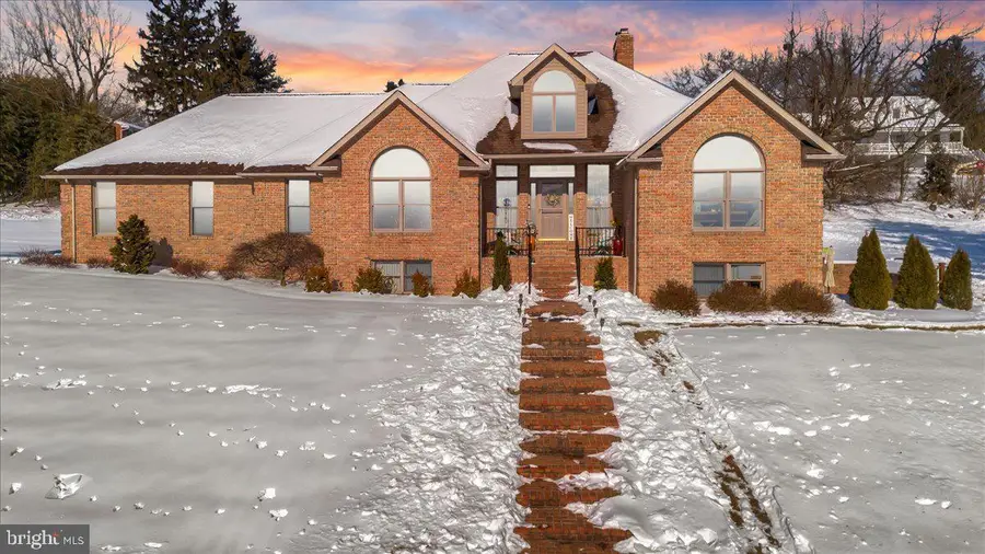 605 Vista Ct, Waynesboro, PA 17268 - #2