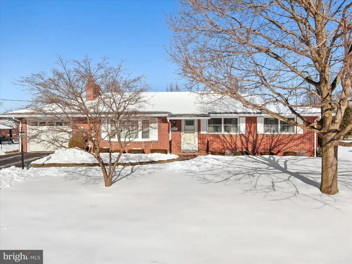 13405 Meadowview Ave, Waynesboro, PA 17268 - #1