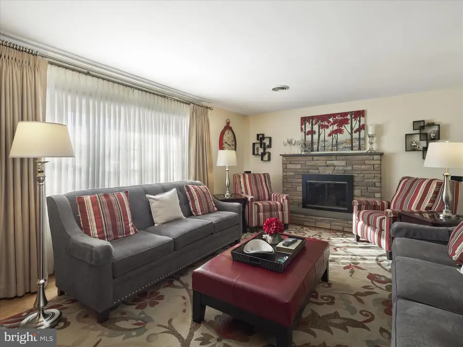 13405 Meadowview Ave, Waynesboro, PA 17268 - #3