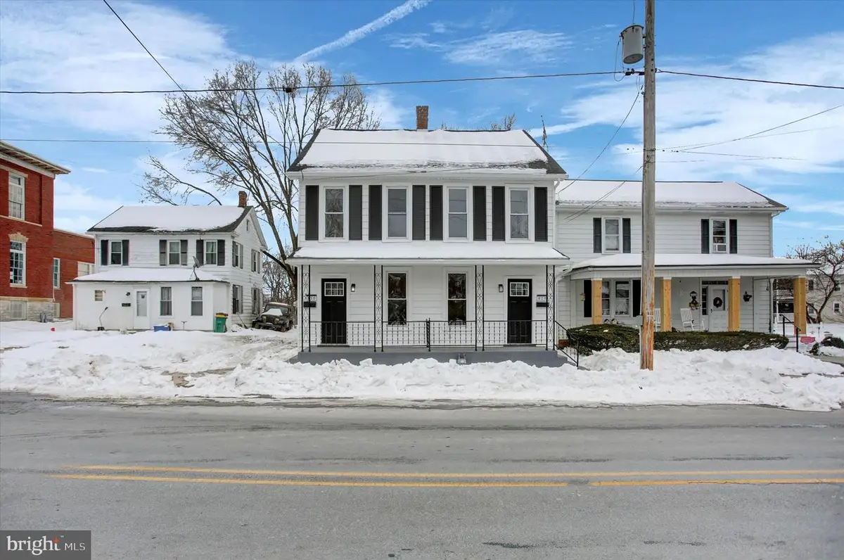 828 Broad St, Chambersburg, PA 17201 - #1