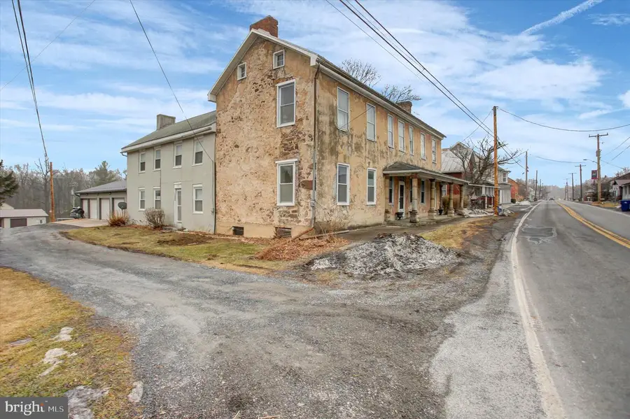 11230 Forge Hill Rd, Orrstown, PA 17244 - #3