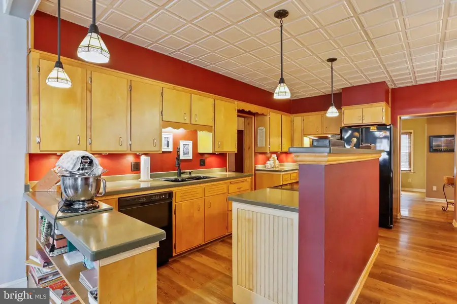 512 W W Main Street St, Waynesboro, PA 17268 - #3