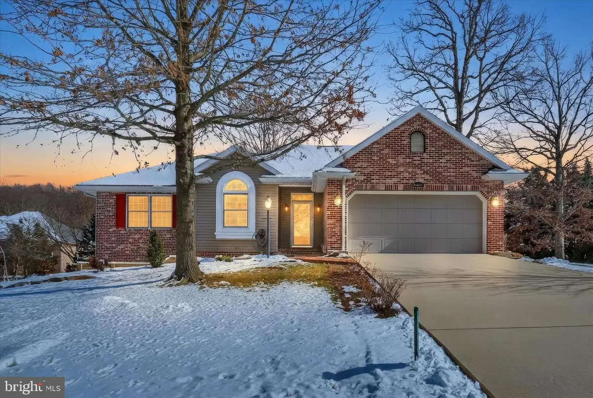 6967 Fairway Oaks, Fayetteville, PA 17222 - #1