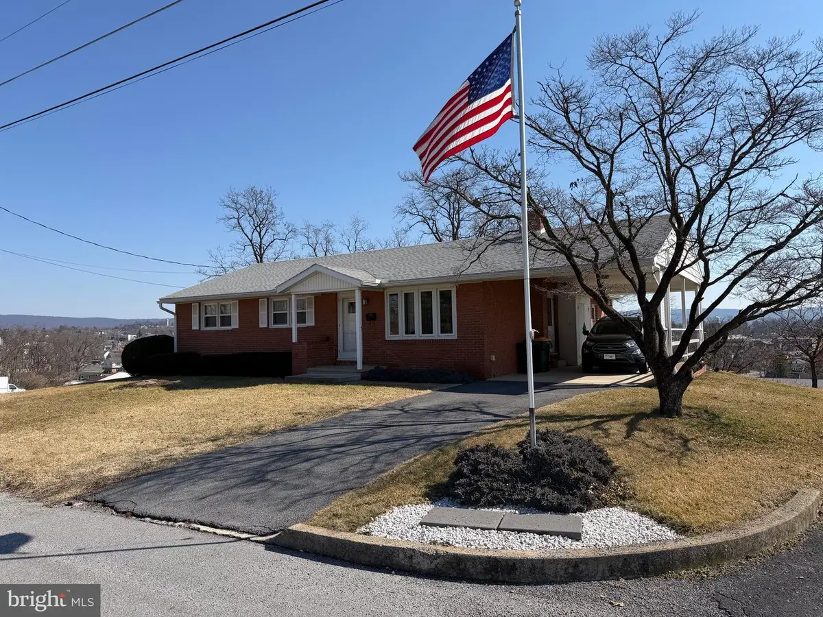 413 Ridge Avenue, Waynesboro, PA 17268 - #1