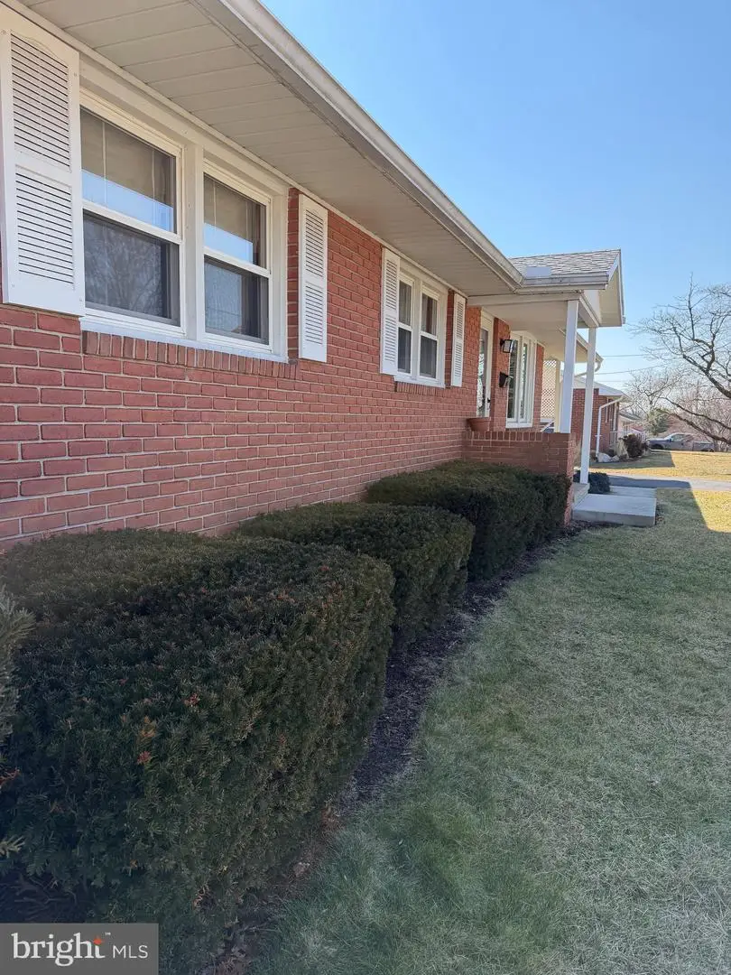 413 Ridge Avenue, Waynesboro, PA 17268 - #3