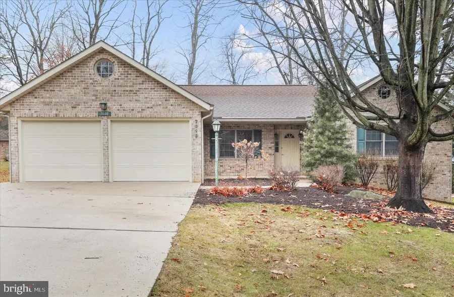 7010 Fairway Oaks, Fayetteville, PA 17222 - #2