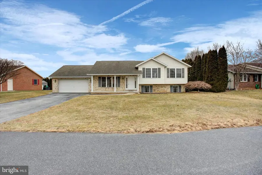 345 Suelinn Drive, Chambersburg, PA 17201 - #2