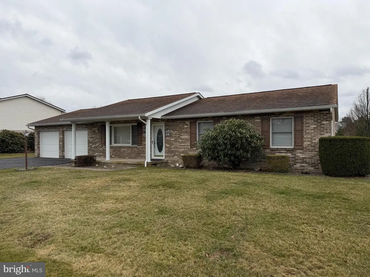 632 Kittatinny Drive, Chambersburg, PA 17202 - #1