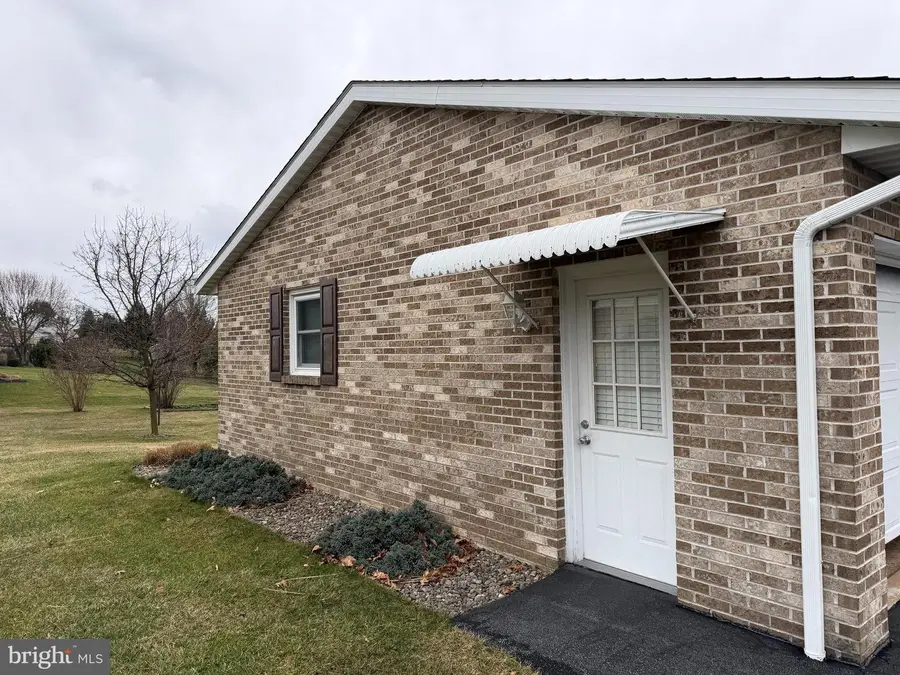 632 Kittatinny Drive, Chambersburg, PA 17202 - #3