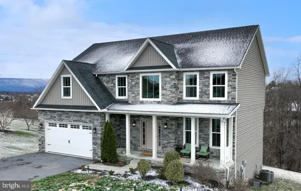 1584 Bunker Court, CHAMBERSBURG, PA 17202