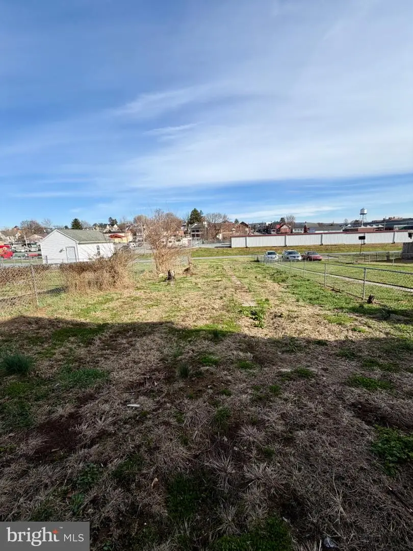 265 Park Street St, Waynesboro, PA 17268 - #2