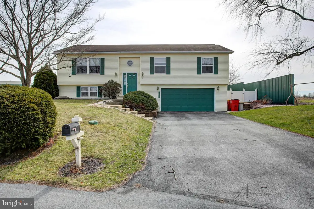 1495 State St, Chambersburg, PA 17202 - #1