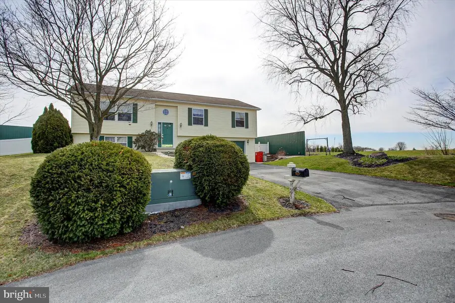 1495 State St, Chambersburg, PA 17202 - #3