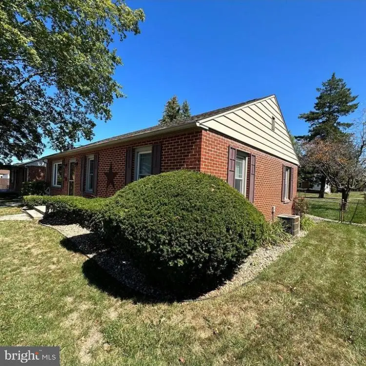 661 Guilford Ave, Chambersburg, PA 17201 - #3