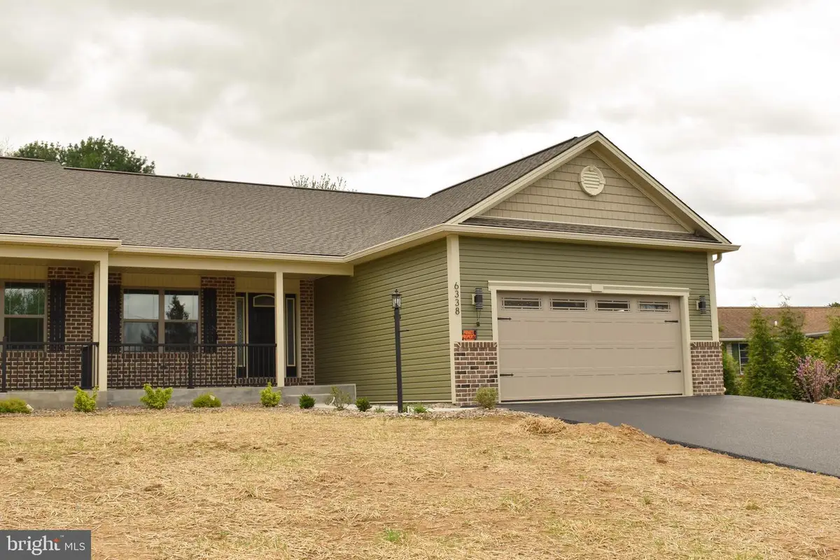 6338 Penn National Dr, Fayetteville, PA 17222 - #1